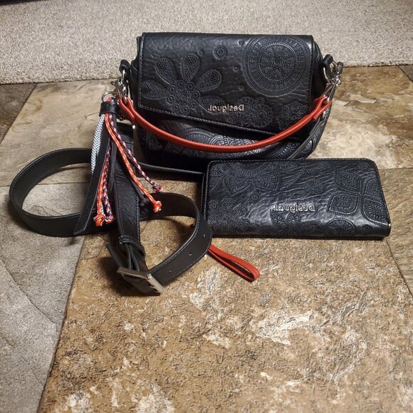 Desigual Handbag And Wallet Crossbody Flap Black Floral Imprint NWOT - Picture 1 of 13